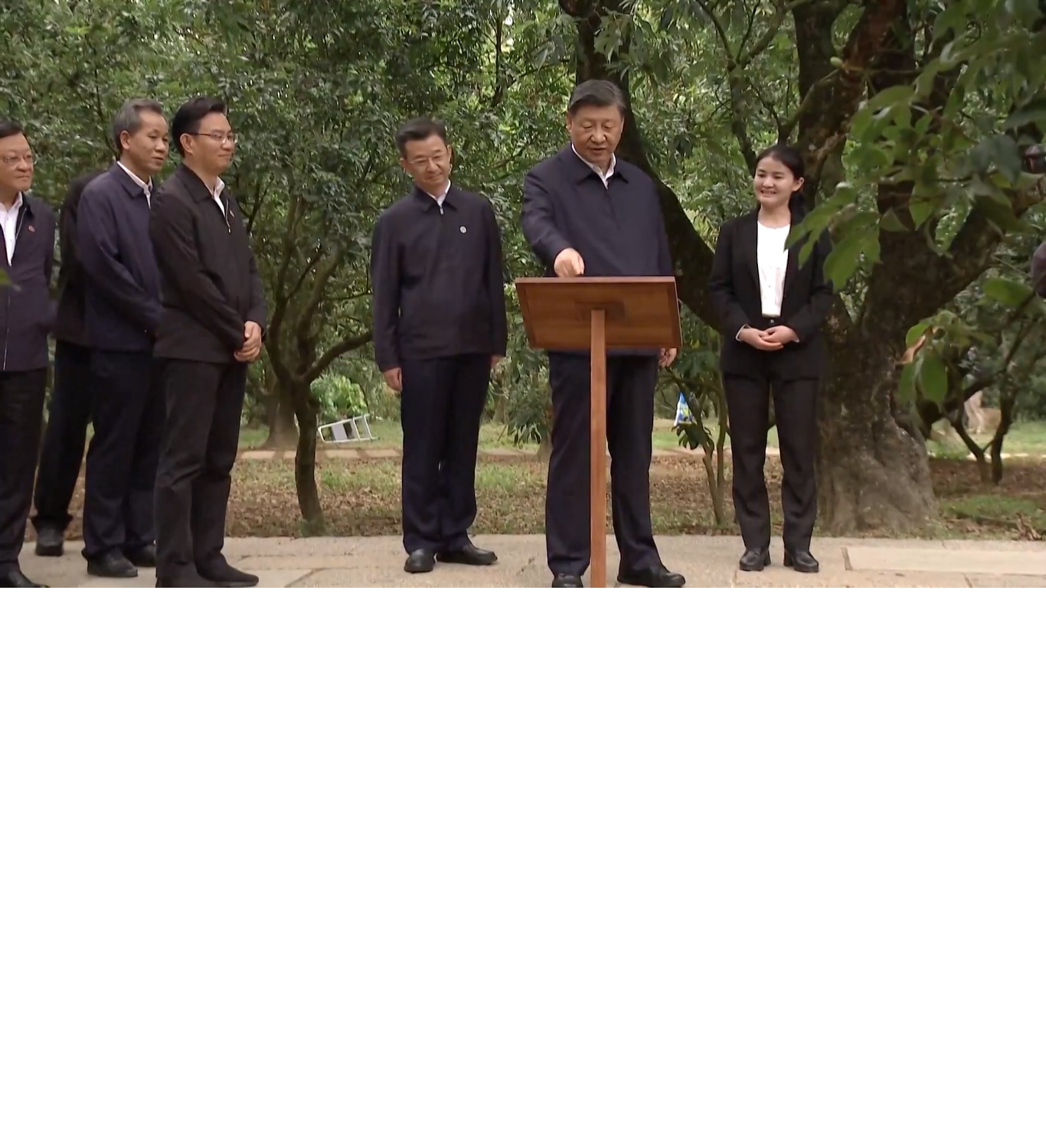 Xi mengunjungi perkebunan dan koperasi di sebuah desa di Kota Maoming Gaozhou