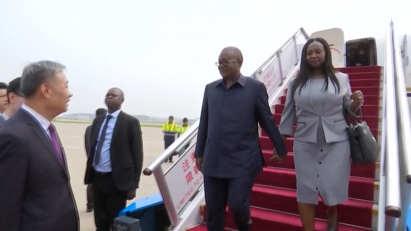 Umaro Sissoco Embalo melakukan kunjungan kenegaraan dari tanggal 9 hingga 13 Juli 2024 atas undangan Presiden Tiongkok