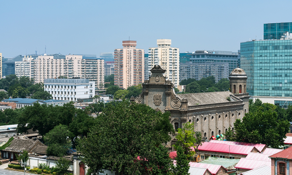 Kasus penipuan yang melibatkan personel agama palsu