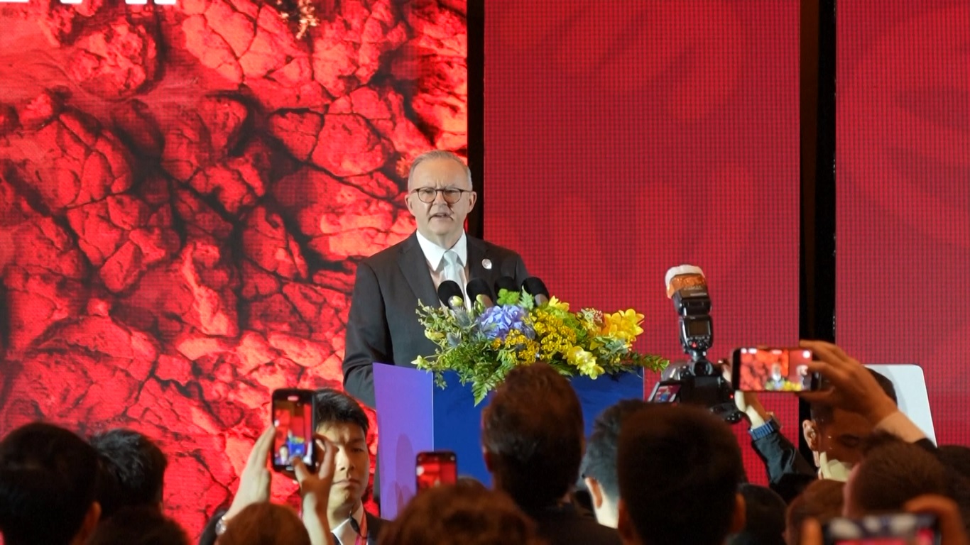 Dengan menggarisbawahi peran penting pariwisata dalam meningkatkan hubungan bilateral