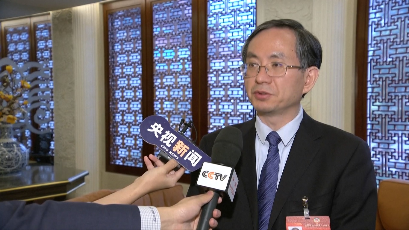 Beberapa penasihat politik dan deputi Kongres Rakyat Nasional (KRN) ke-14 menyarankan upaya negara untuk mendorong pengembangan industri AI yang lebih baik