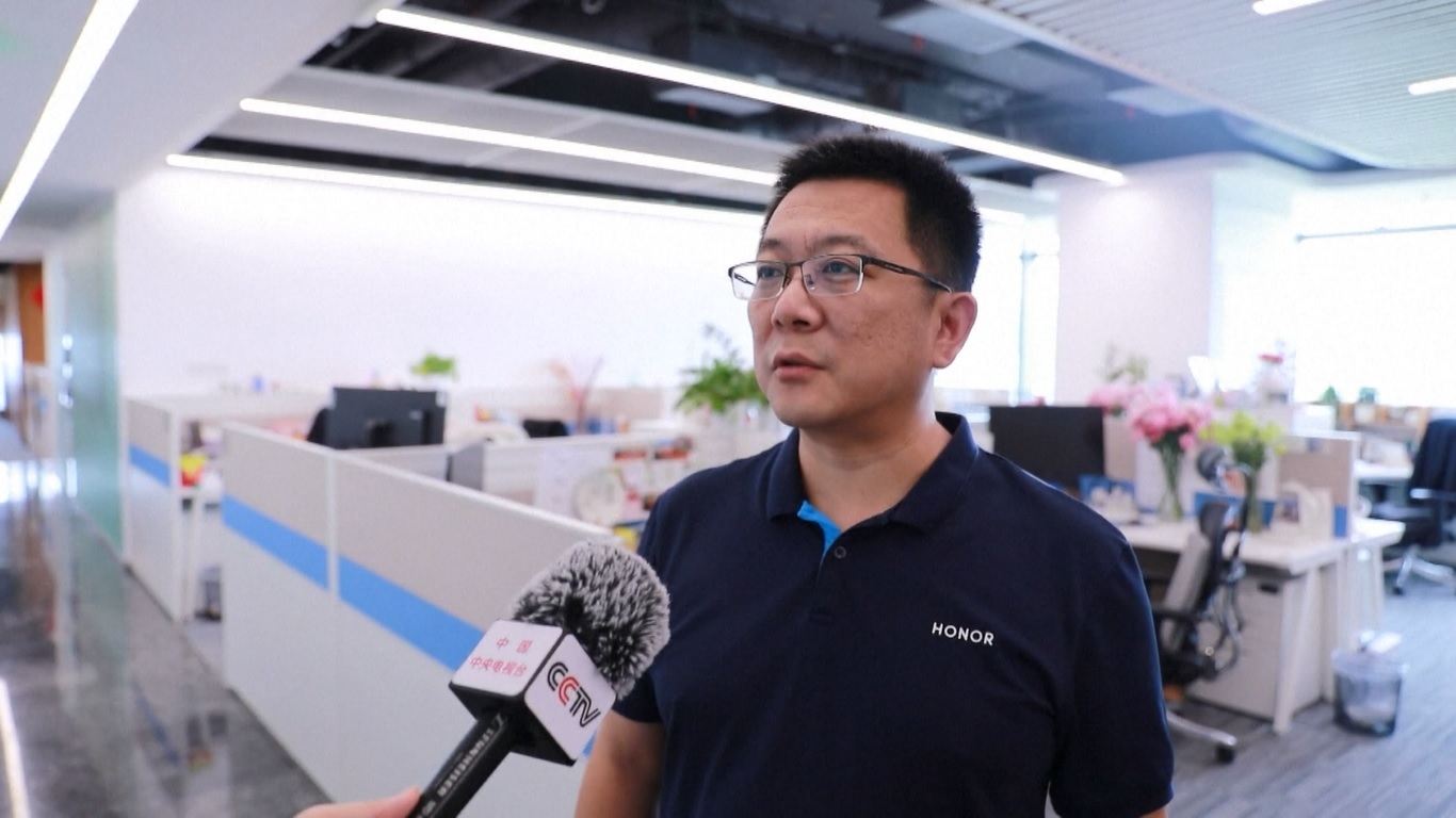 Berbagai kegiatan rekrutmen di dalam dan luar kampus menjadi agenda untuk menyediakan platform bagi para lulusan agar dapat terhubung dengan calon pemberi kerja