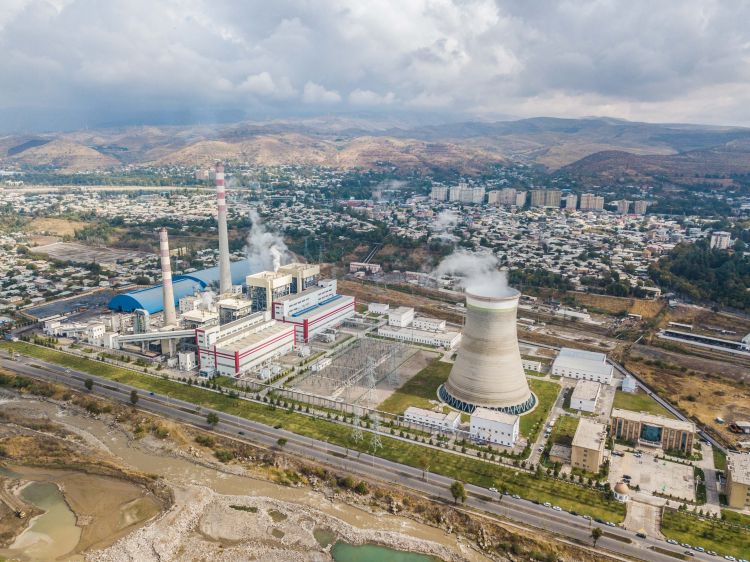 Kekurangan energi dan panas telah mengganggu negara di pedalaman pegunungan Tajikistan sejak kemerdekaannya Namun semuanya telah berubah sejak sekelompok perusahaan dan insinyur Tiongkok datang ke negara di Asia Tengah ini