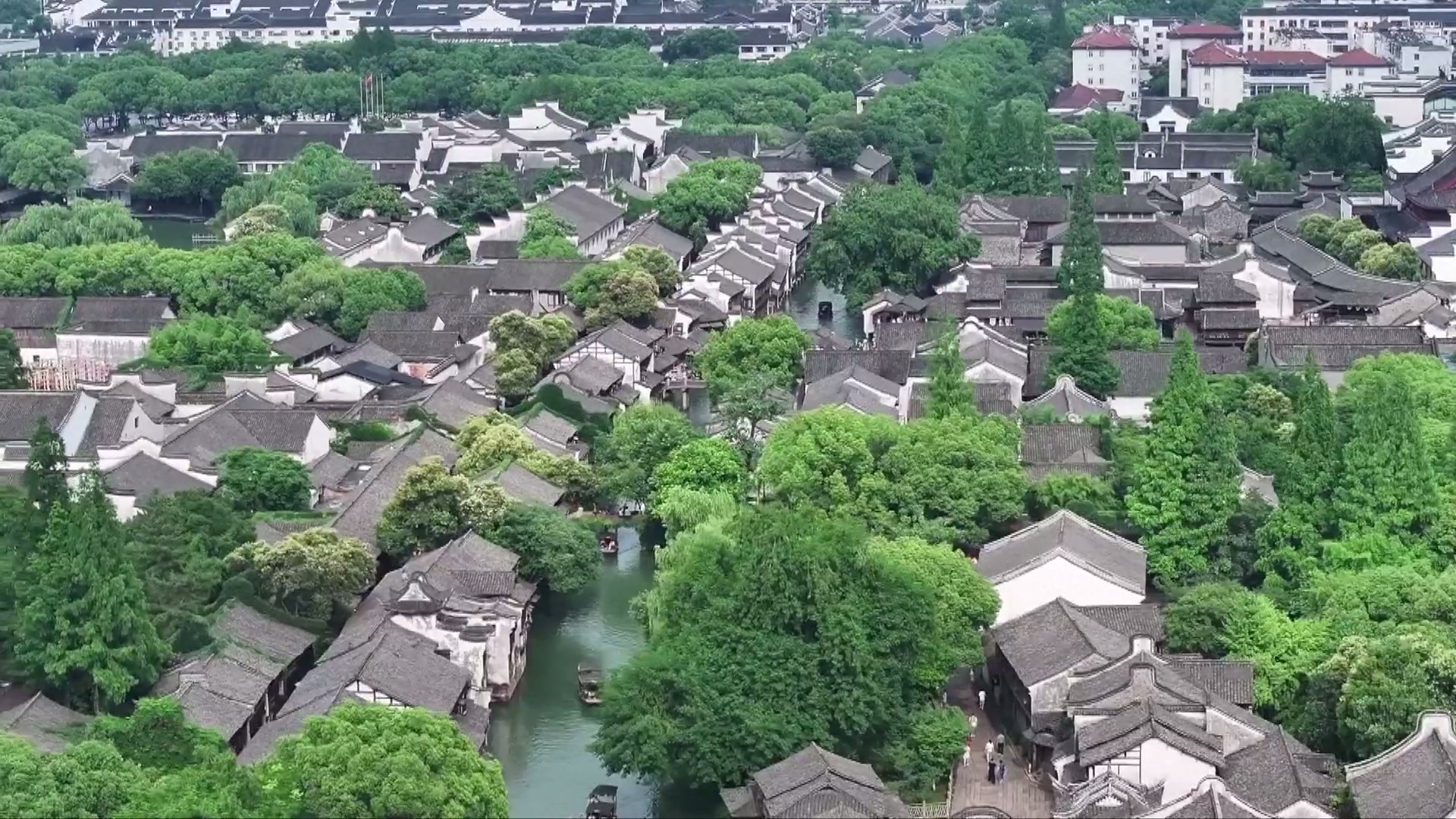 Festival Teater Wuzhen ke-11 dibuka pada Kamis malam di kota air kuno Wuzhen di Provinsi Zhejiang