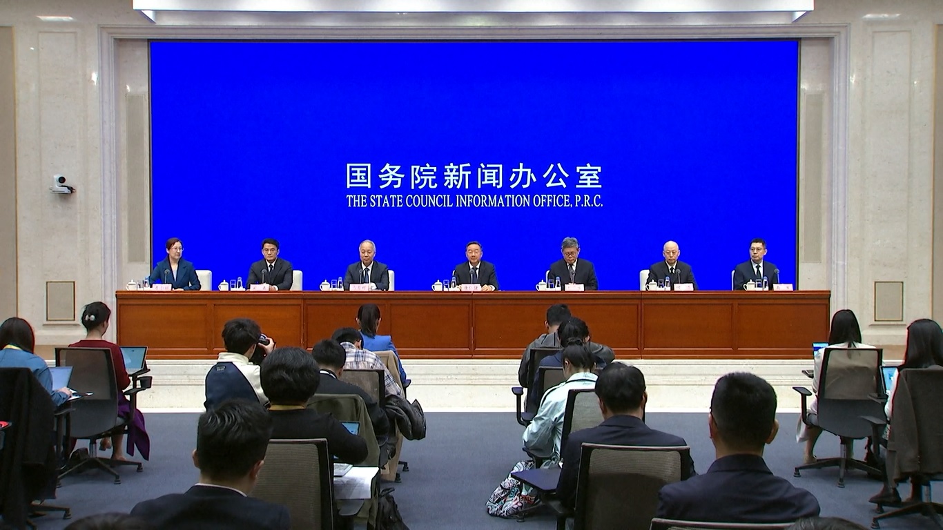 Kantor Umum Dewan Negara Tiongkok baru-baru ini mengeluarkan Opini tentang Promosi yang Teguh terhadap Larangan Penangkapan Ikan di Sungai Yangtze selama 10 Tahun