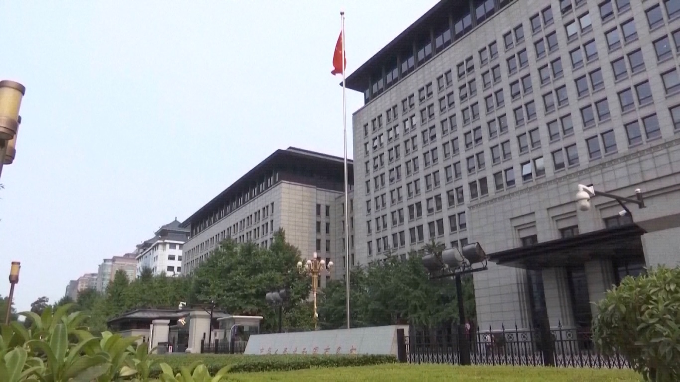 Wang menegaskan kembali komitmen Tiongkok untuk mengatasi ketegangan perdagangan Tiongkok-UE melalui dialog dan konsultasi -- berdasarkan penghormatan terhadap fakta dan kepatuhan terhadap aturan WTO