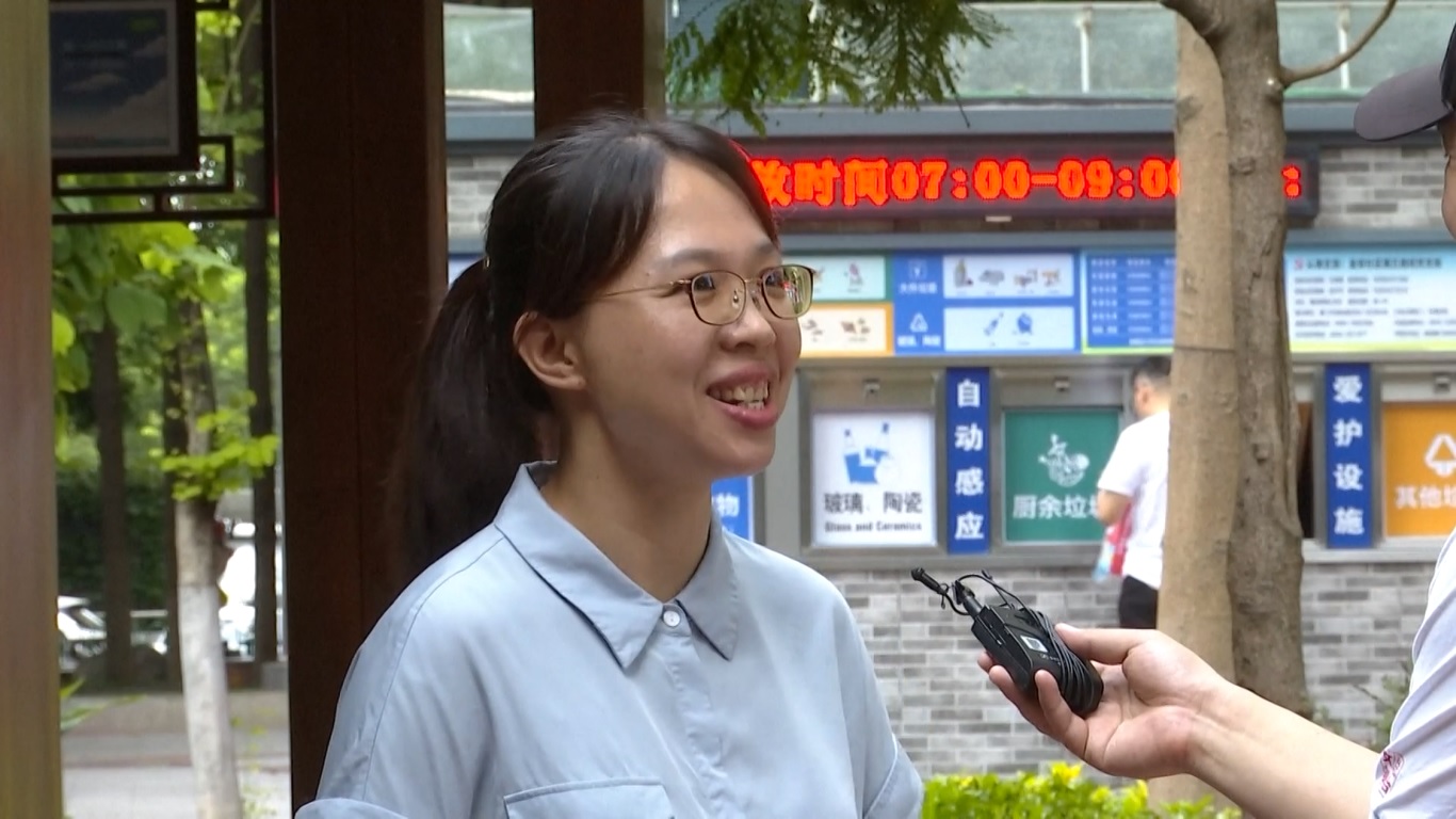 Xiamen telah mengganti tempat sampah tradisional dengan rumah sampah pintar dan melengkapi kendaraan pengangkut yang dikategorikan untuk mencegah pengangkutan sampah secara campur