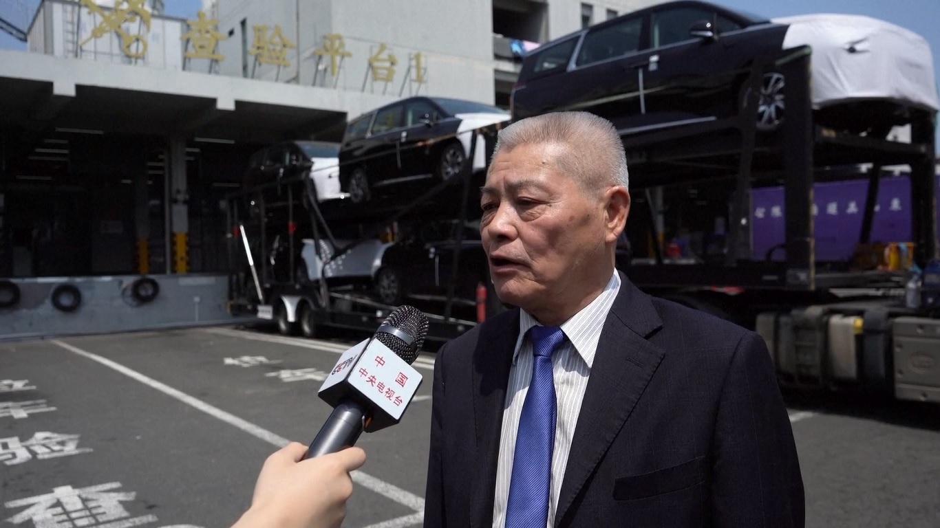 Dengan terus dikeluarkannya dividen kebijakan