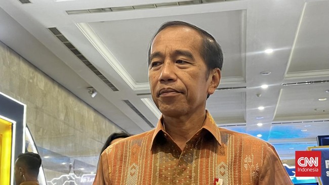 Presiden RI Joko Widodo mengaku bangga dengan perjuangan kontingen Indonesia di Paralimpiade 2024 usai cabor para badminton mempersembahkan medali emas