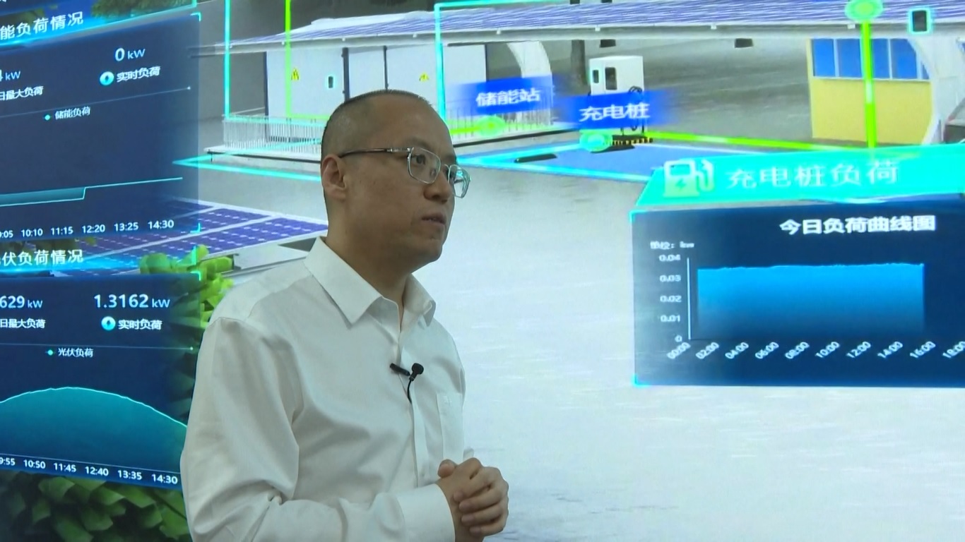 Di antara 100 proyek perangkat lunak sumber terbuka teratas dalam hal aktivitas global