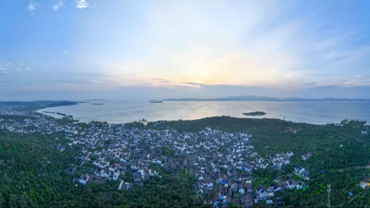 Warna Hijau melambangkan pembangunan bermutu tinggi