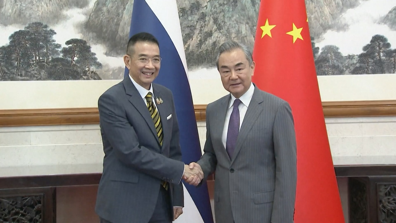 Kedua menteri luar negeri juga bertukar pandangan mengenai kerja sama regional di Asia Timur