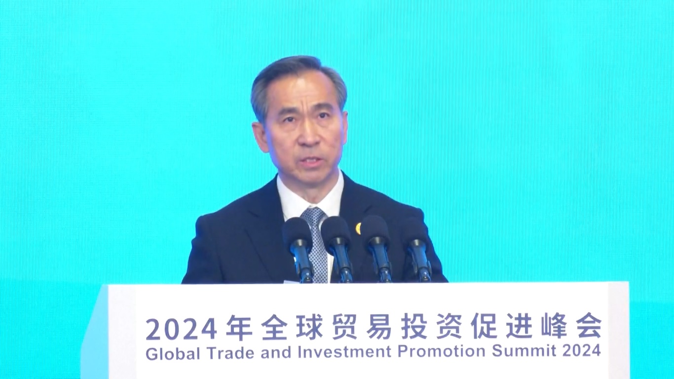 Lebih dari 750 orang dari organisasi internasional