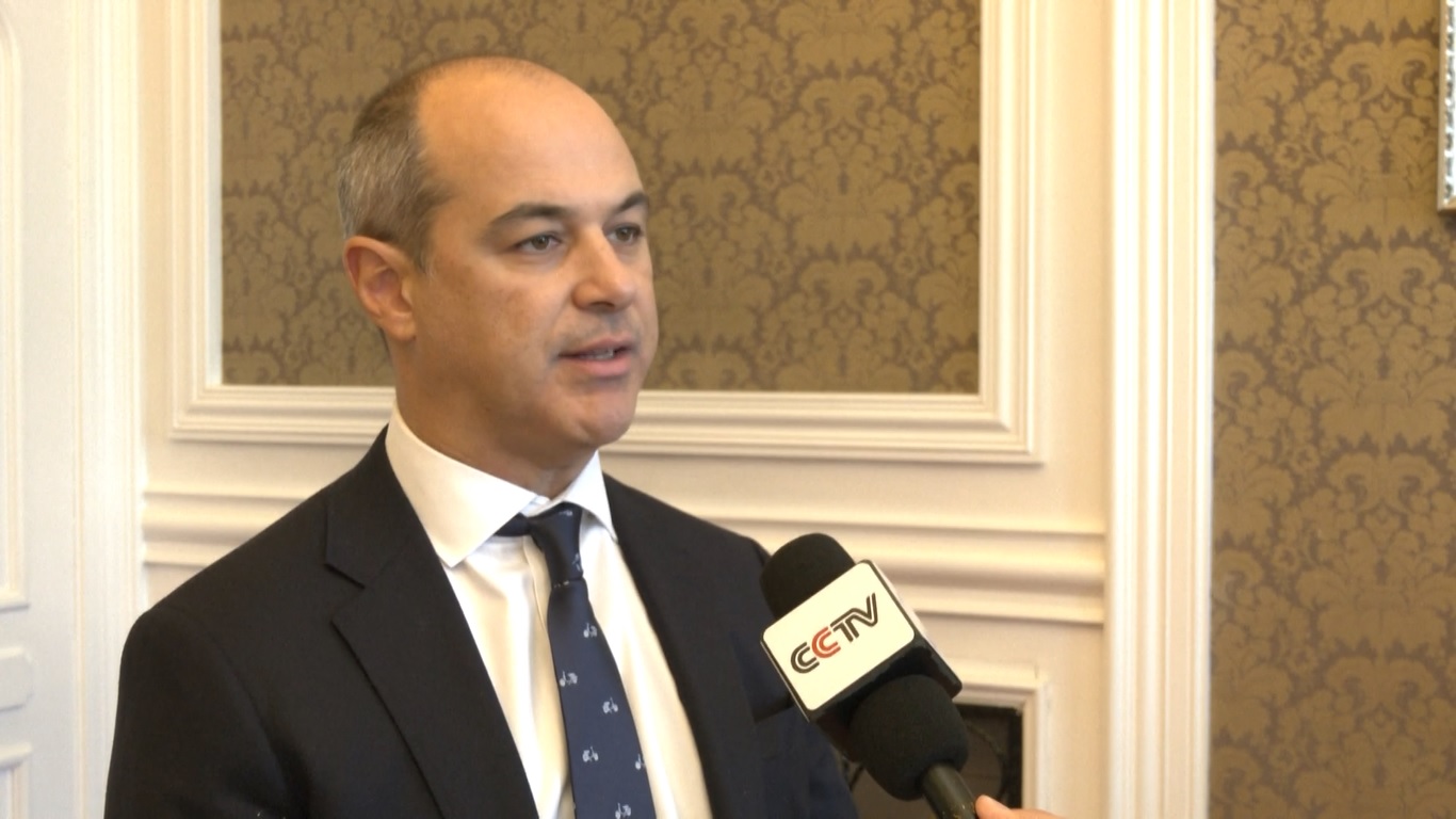 Melalui berbagai mekanisme dan platform kerja sama