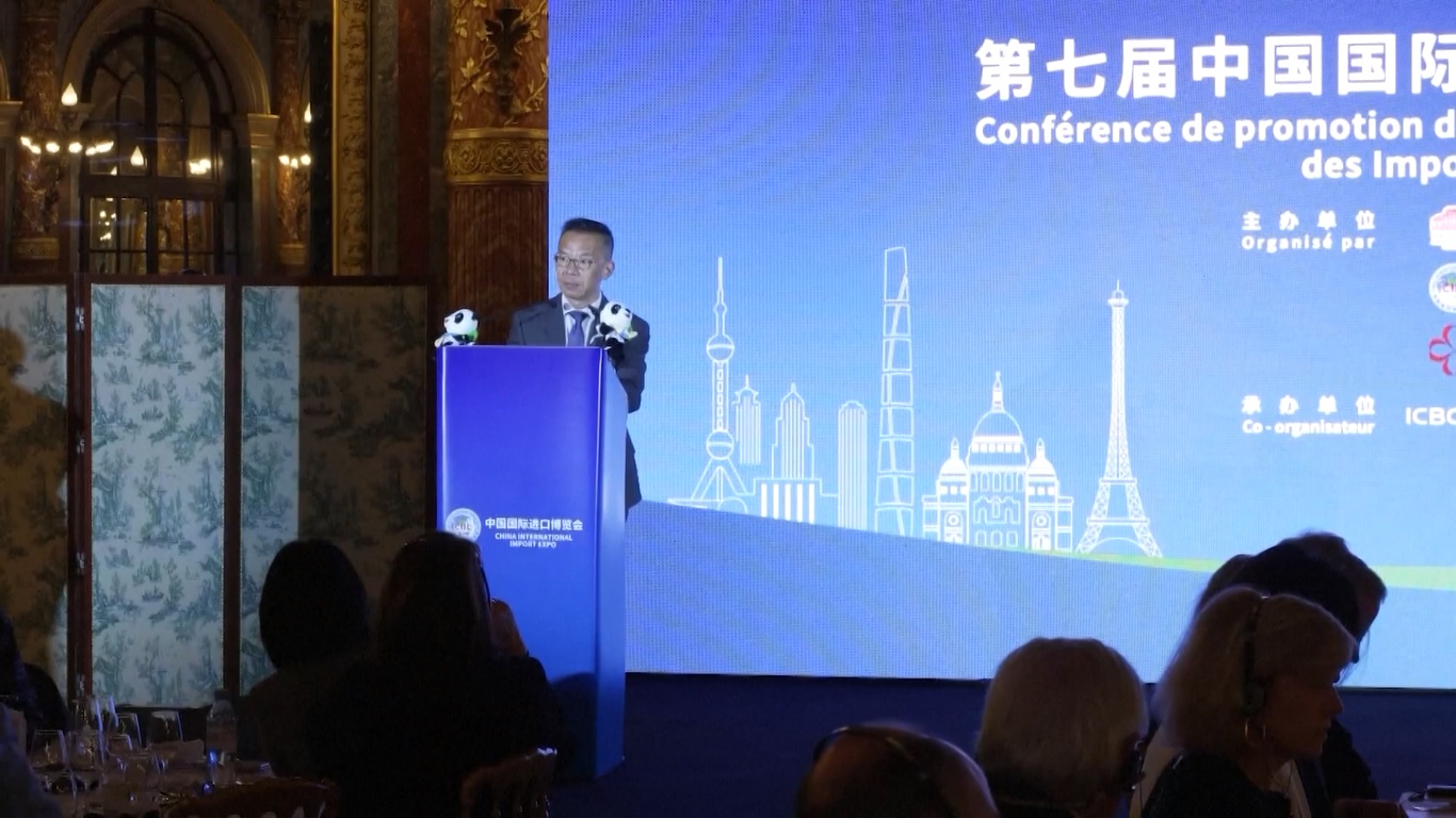 Hampir 200 perwakilan politik